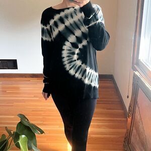 Evereve RD Style Tie Dye Long Sleeve Knit Top Size S